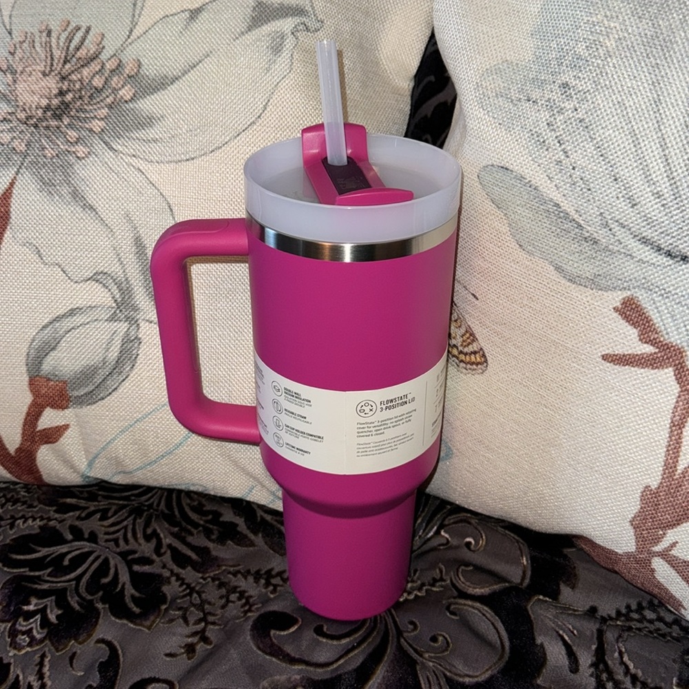 Stanley Quencher H2.0 FlowState Tumbler Cup - Fuschia Pink 40 oz‎ - Picture 3 of 8